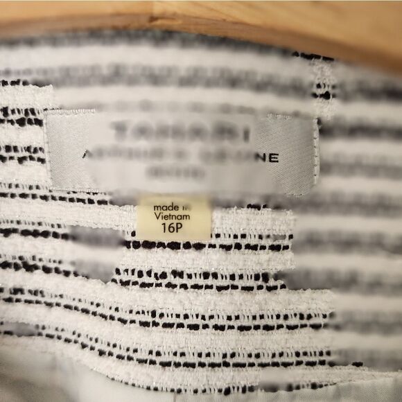 Tahari Striped Black and White Blazer - Picture 3 of 14